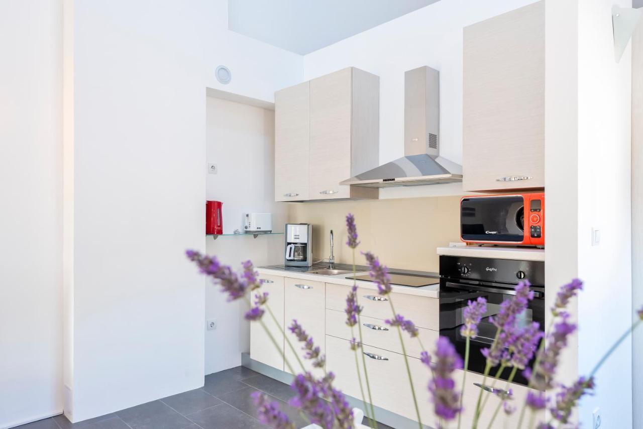 Lozna Residence 포스티라 외부 사진